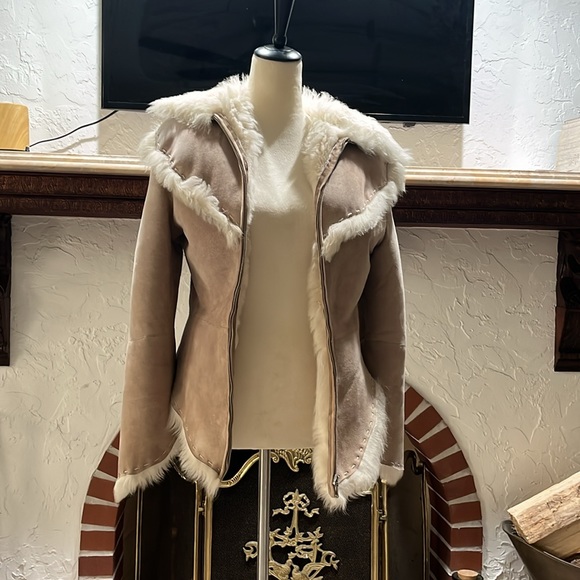 Natural Toscana Shearling Coat NWOT - Picture 7 of 11